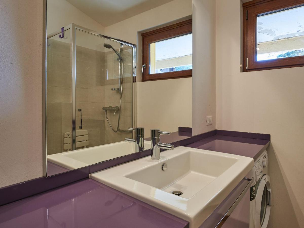 Apartment Hermitage-19 By Interhome Porto Valtravaglia Kültér fotó